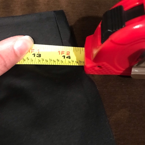 Ann Taylor Loft Black Pleated MiniSkirt Zipper Back SiZ  2P Never Worn Great con - Picture 8 of 8